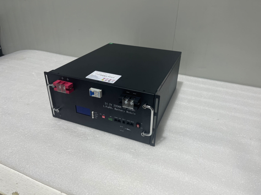 Montador de rack de grande capacidade 51.2V 10-60KWh Célula de bateria de lítio com BMS inteligente